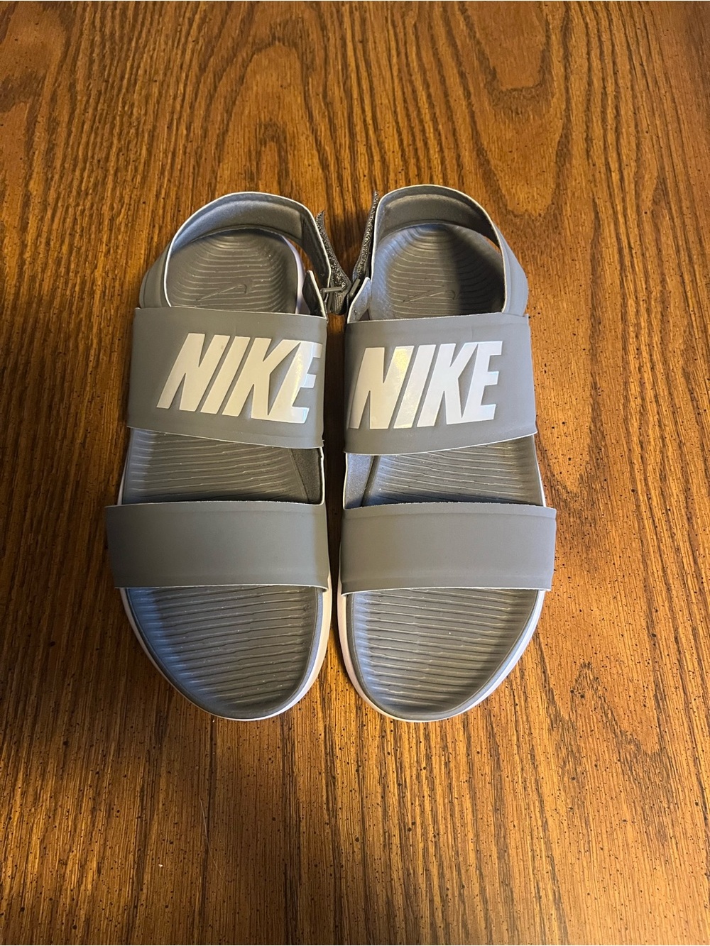 Womens Nike gray slide Sandals size 10 TANJUN